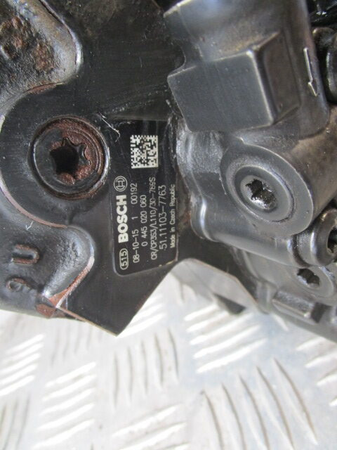 MAN TGL DO834 LFL54 BOSCH HIGH PRESSURE FUEL PUMP P/NO 0445020060 - نظام الوقود - شاحنة: صورة 2 MAN TGL DO834 LFL54 BOSCH HIGH PRESSURE FUEL PUMP P/NO 0445020060 - نظام الوقود - شاحنة: صورة 2