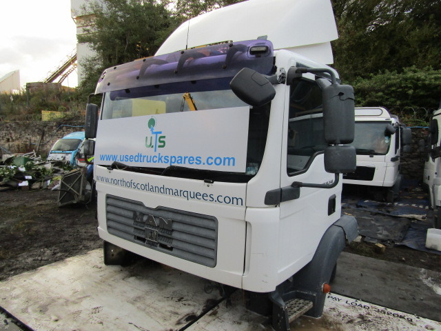 MAN TGM DAY CAB EX 2009 - كابينة - شاحنة: صورة 1 MAN TGM DAY CAB EX 2009 - كابينة - شاحنة: صورة 1