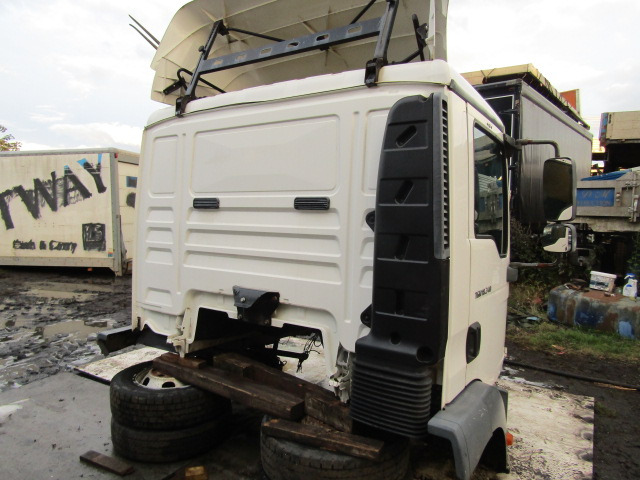 MAN TGM DAY CAB EX 2009 - كابينة - شاحنة: صورة 5 MAN TGM DAY CAB EX 2009 - كابينة - شاحنة: صورة 5