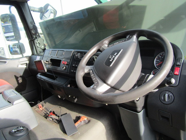 MAN TGM DAY CAB EX 2012 - كابينة - شاحنة: صورة 4 MAN TGM DAY CAB EX 2012 - كابينة - شاحنة: صورة 4