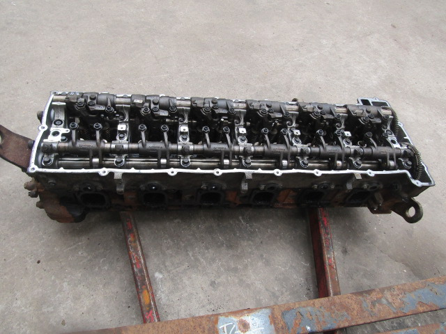 MERCEDES ACTROS MP4 OM471-6 CYLINDER HEAD COMPLETE - المحرك و قطع الغيار - شاحنة: صورة 2 MERCEDES ACTROS MP4 OM471-6 CYLINDER HEAD COMPLETE - المحرك و قطع الغيار - شاحنة: صورة 2