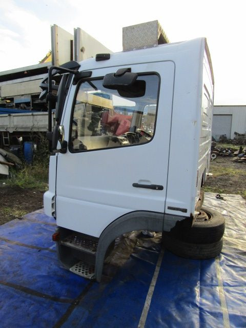 MERCEDES ATEGO 13TON CAB EX 2011 - كابينة - شاحنة: صورة 2 MERCEDES ATEGO 13TON CAB EX 2011 - كابينة - شاحنة: صورة 2