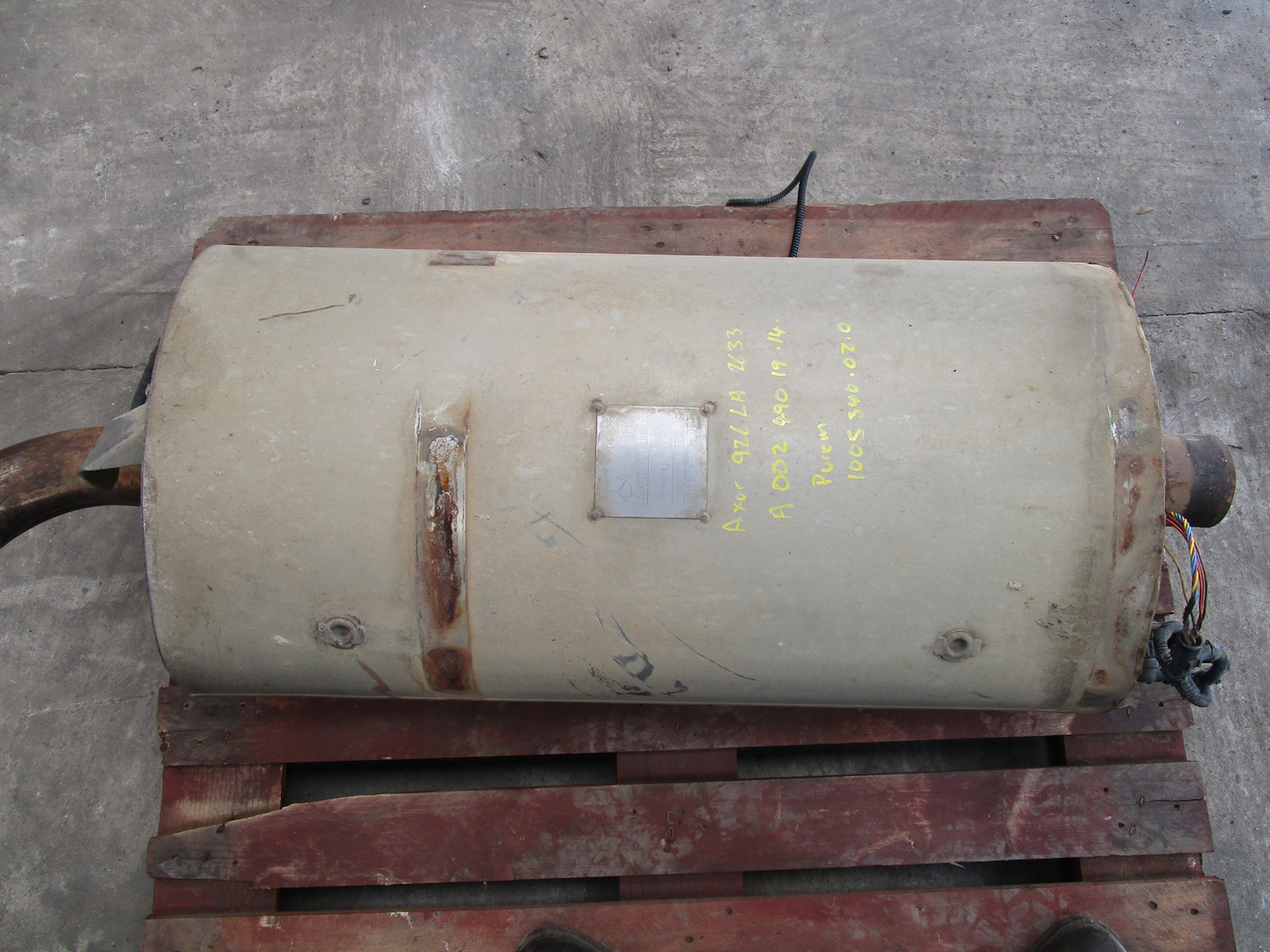 MERCEDES AXOR DPF CAT P/NO A0024901914 - كاتم الصوت/الخمارات - شاحنة: صورة 3 MERCEDES AXOR DPF CAT P/NO A0024901914 - كاتم الصوت/الخمارات - شاحنة: صورة 3