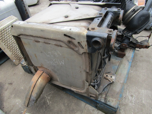 MERCEDES AXOR DPF P/NO A00024900014 - كاتم الصوت/الخمارات - شاحنة: صورة 2 MERCEDES AXOR DPF P/NO A00024900014 - كاتم الصوت/الخمارات - شاحنة: صورة 2