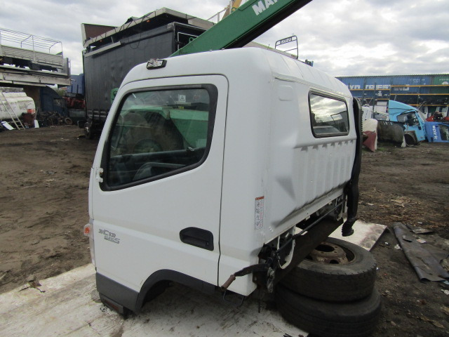 MITSUBISHI FUSO 35C13 EURO 5 CAB 2012 - كابينة - شاحنة: صورة 4 MITSUBISHI FUSO 35C13 EURO 5 CAB 2012 - كابينة - شاحنة: صورة 4