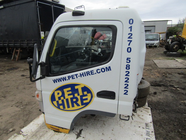 MITSUBISHI FUSO 7C15/18 CAB 2012 - كابينة - شاحنة: صورة 4 MITSUBISHI FUSO 7C15/18 CAB 2012 - كابينة - شاحنة: صورة 4