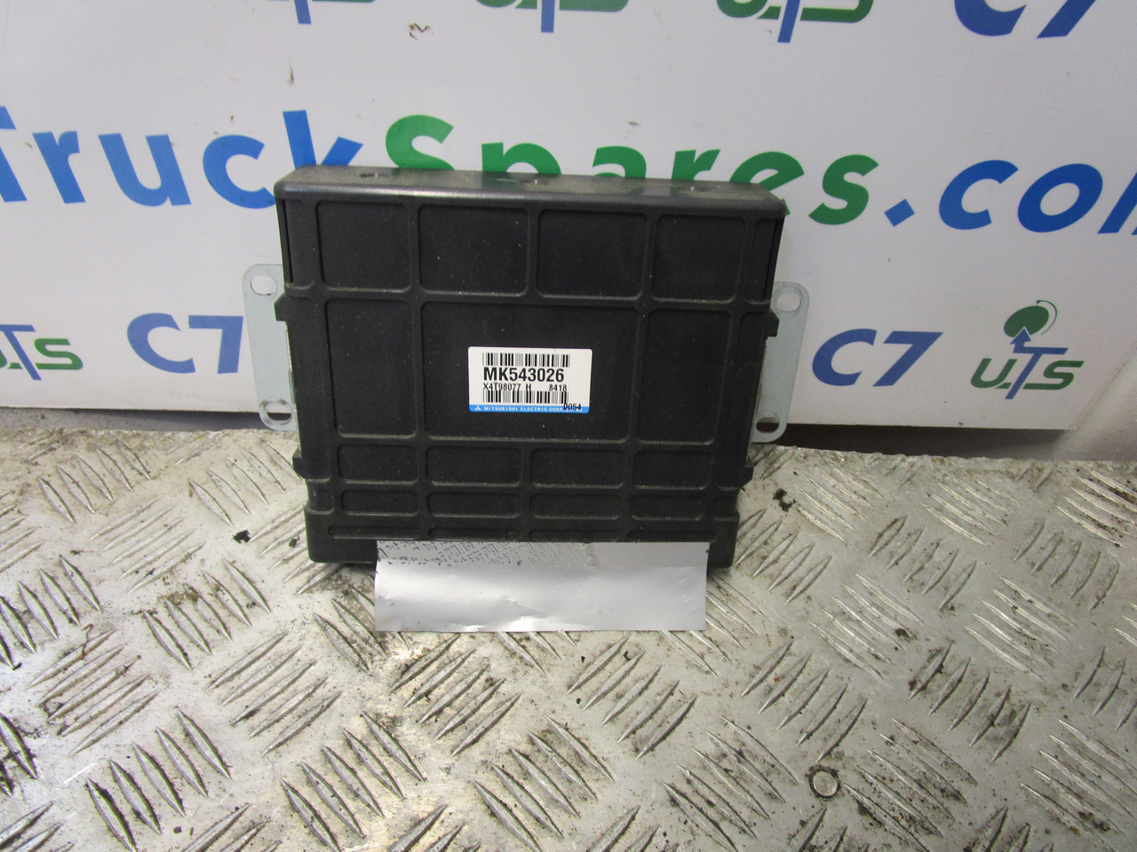 MITSUBISHI FUSO CONTROL UNIT P/NO MK543026 - النظام الكهربائي - شاحنة: صورة 1 MITSUBISHI FUSO CONTROL UNIT P/NO MK543026 - النظام الكهربائي - شاحنة: صورة 1