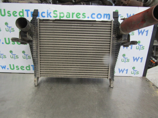 RENAULT MIDLUM DCI 130 INTERCOOLER P/NO 504028467 - مبرد المحرك - شاحنة: صورة 1 RENAULT MIDLUM DCI 130 INTERCOOLER P/NO 504028467 - مبرد المحرك - شاحنة: صورة 1
