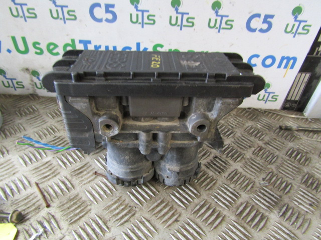 VOLVO FE EBS MODULATOR VALVE EURO 6 - وحدة تحكم الكتروني - شاحنة: صورة 1 VOLVO FE EBS MODULATOR VALVE EURO 6 - وحدة تحكم الكتروني - شاحنة: صورة 1