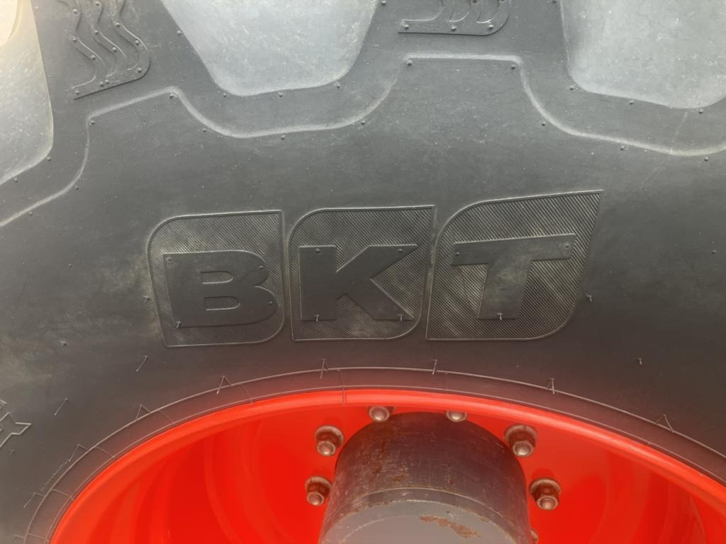 Fendt 828 Profi Plus - جرار: صورة 3 Fendt 828 Profi Plus - جرار: صورة 3
