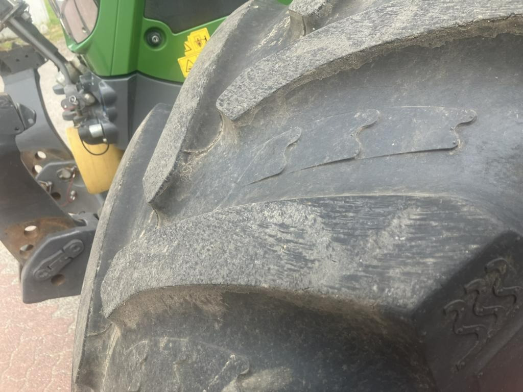 Fendt 828 Profi Plus - جرار: صورة 2 Fendt 828 Profi Plus - جرار: صورة 2