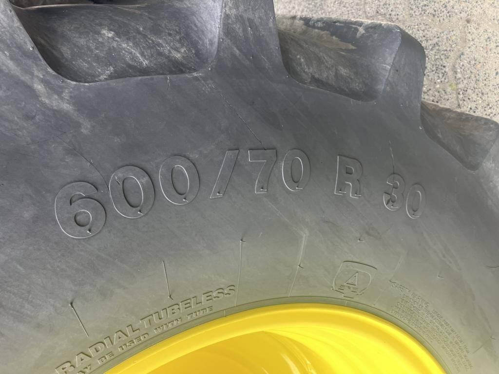 John Deere 6M250 - جرار: صورة 4 John Deere 6M250 - جرار: صورة 4