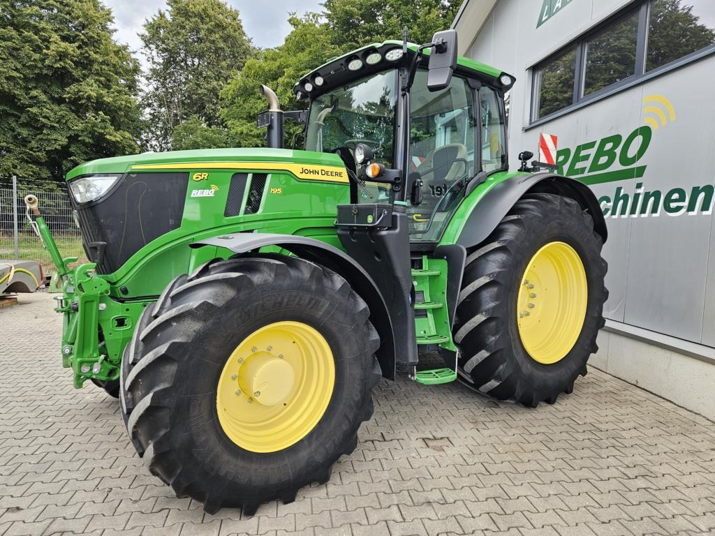 John Deere 6R195 - جرار: صورة 1 John Deere 6R195 - جرار: صورة 1