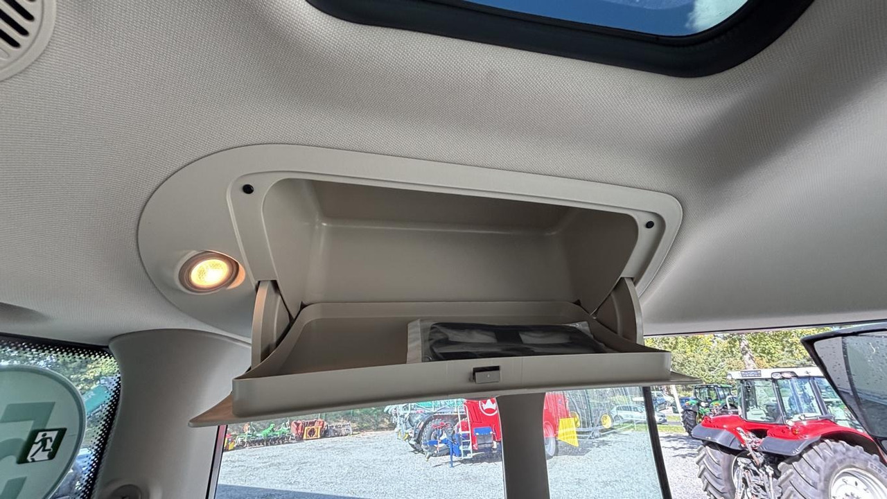 John Deere 6R215 - جرار: صورة 2 John Deere 6R215 - جرار: صورة 2