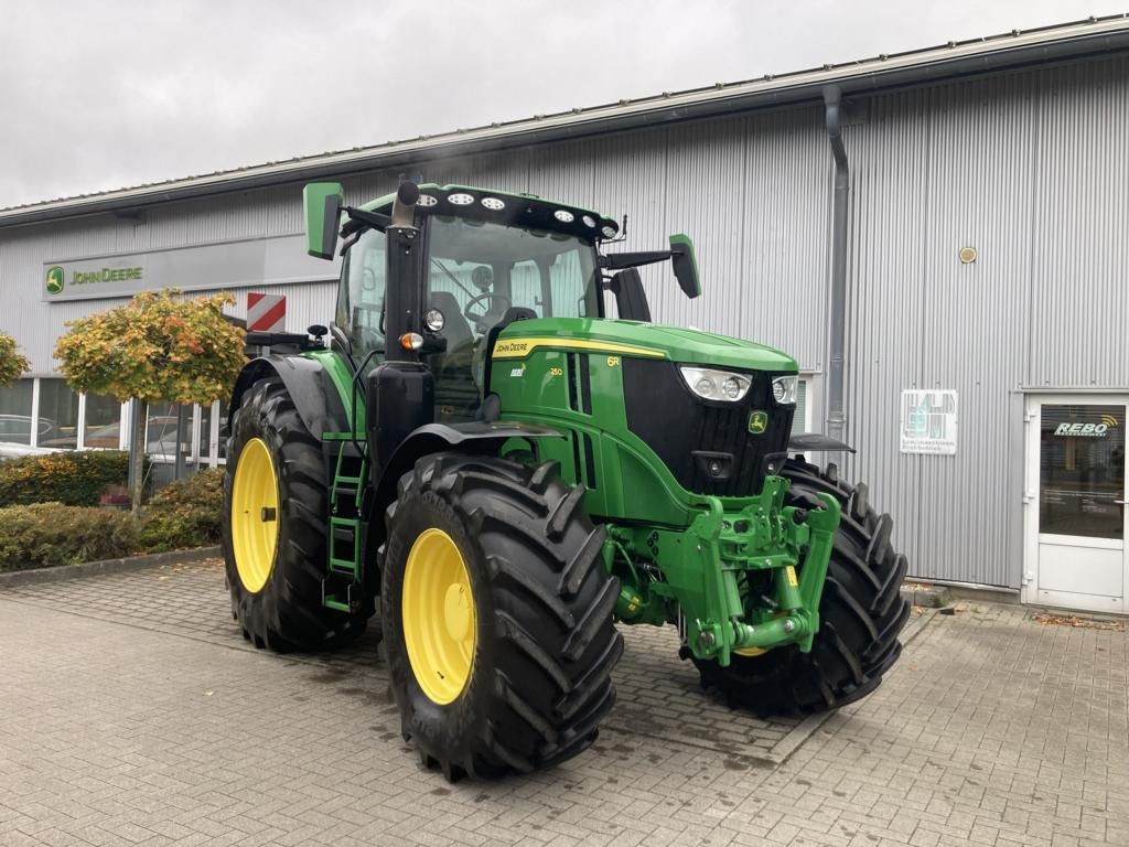 John Deere 6R250 - جرار: صورة 1 John Deere 6R250 - جرار: صورة 1