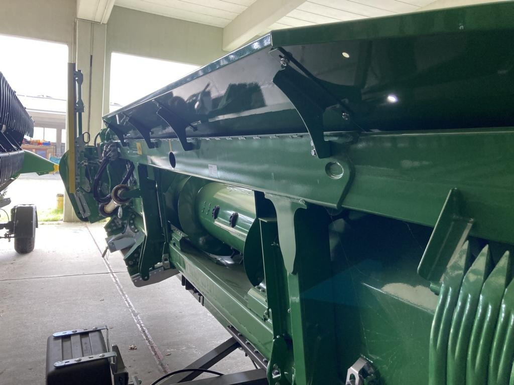 John Deere 722X - حصادة موحَّدة: صورة 4 John Deere 722X - حصادة موحَّدة: صورة 4