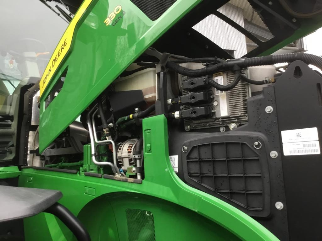 John Deere 7R330 - جرار: صورة 2 John Deere 7R330 - جرار: صورة 2