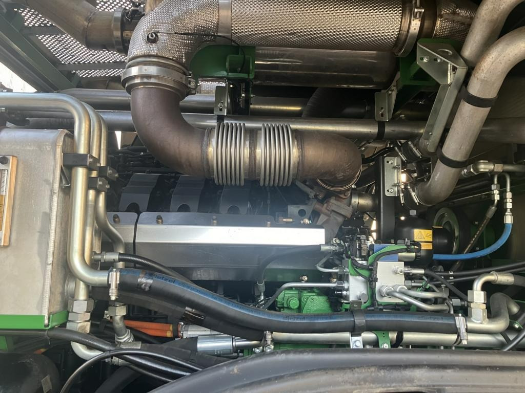 جديدة حصادة John Deere FELDHÄCKSLER 9900: صورة 17 جديدة حصادة John Deere FELDHÄCKSLER 9900: صورة 17