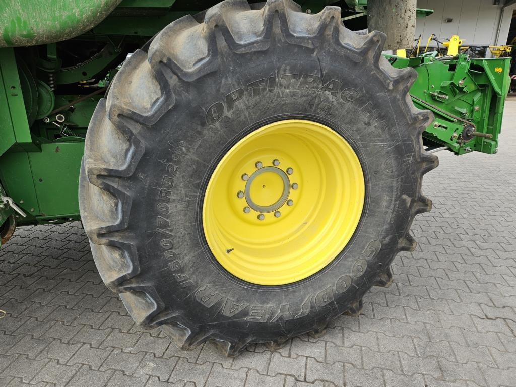 حصادة موحَّدة John Deere T560I: صورة 8
