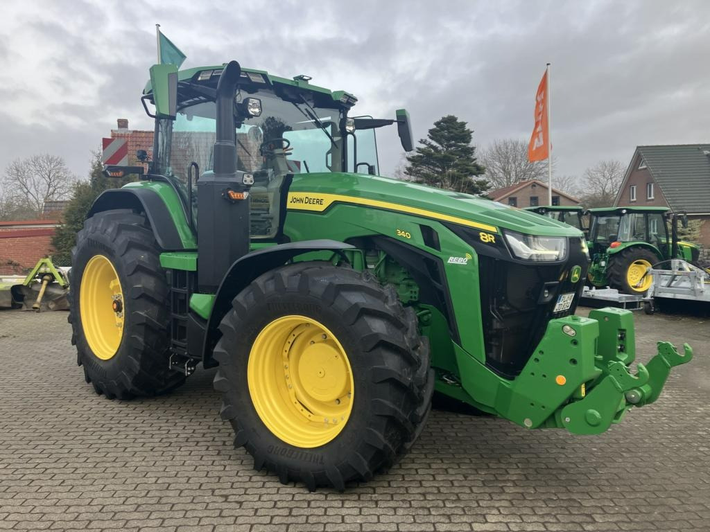 John Deere TRAKTOR 8R340 - جرار: صورة 1 John Deere TRAKTOR 8R340 - جرار: صورة 1