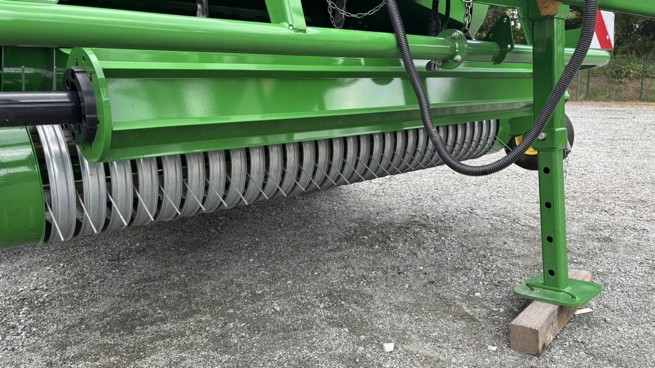 John Deere V461M - PAKET FÜR RUNDBALLENPR - آلة تغليف بالة التبن: صورة 3 John Deere V461M - PAKET FÜR RUNDBALLENPR - آلة تغليف بالة التبن: صورة 3