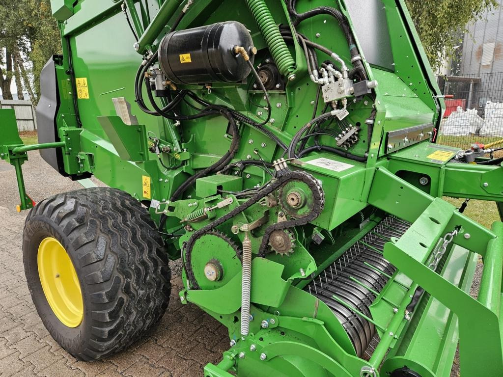 John Deere V461M - PAKET FÜR RUNDBALLENPR - آلة تغليف بالة التبن: صورة 3 John Deere V461M - PAKET FÜR RUNDBALLENPR - آلة تغليف بالة التبن: صورة 3