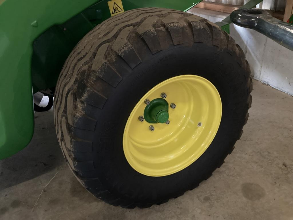 John Deere V461M - آلة تغليف بالة التبن: صورة 5 John Deere V461M - آلة تغليف بالة التبن: صورة 5