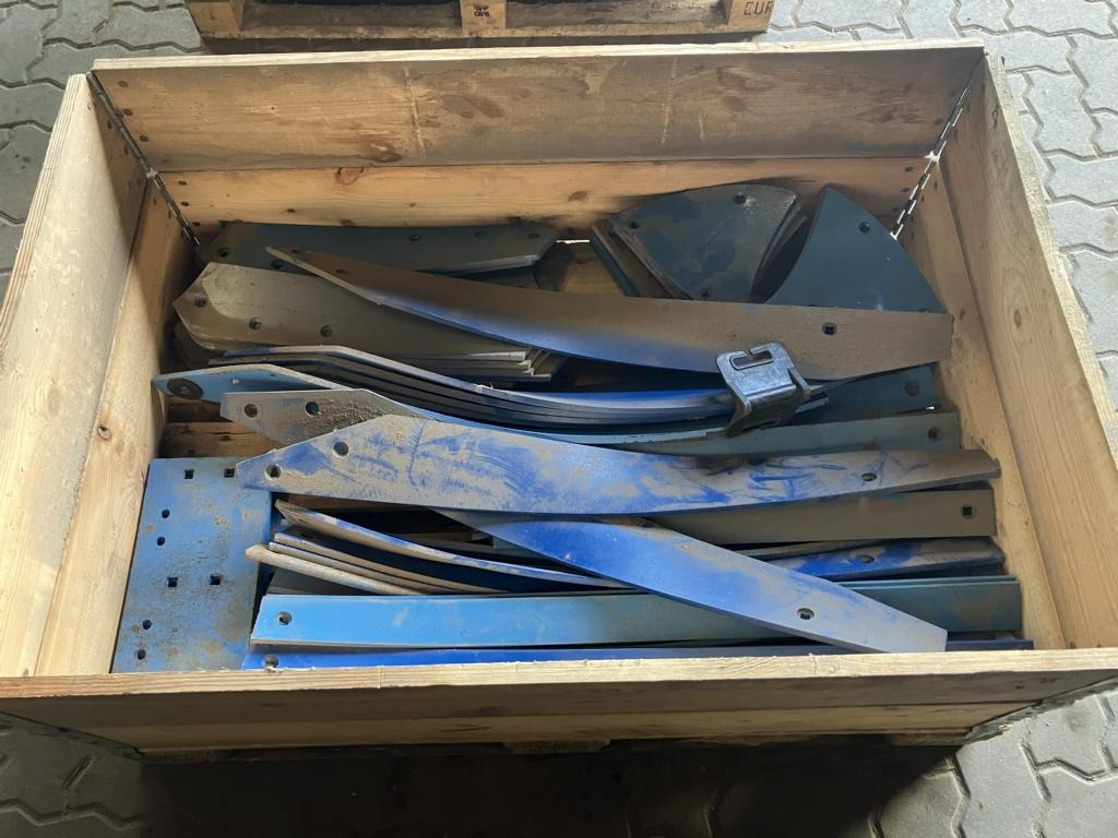 Lemken EURODIAMANT 10X - محراث: صورة 3 Lemken EURODIAMANT 10X - محراث: صورة 3