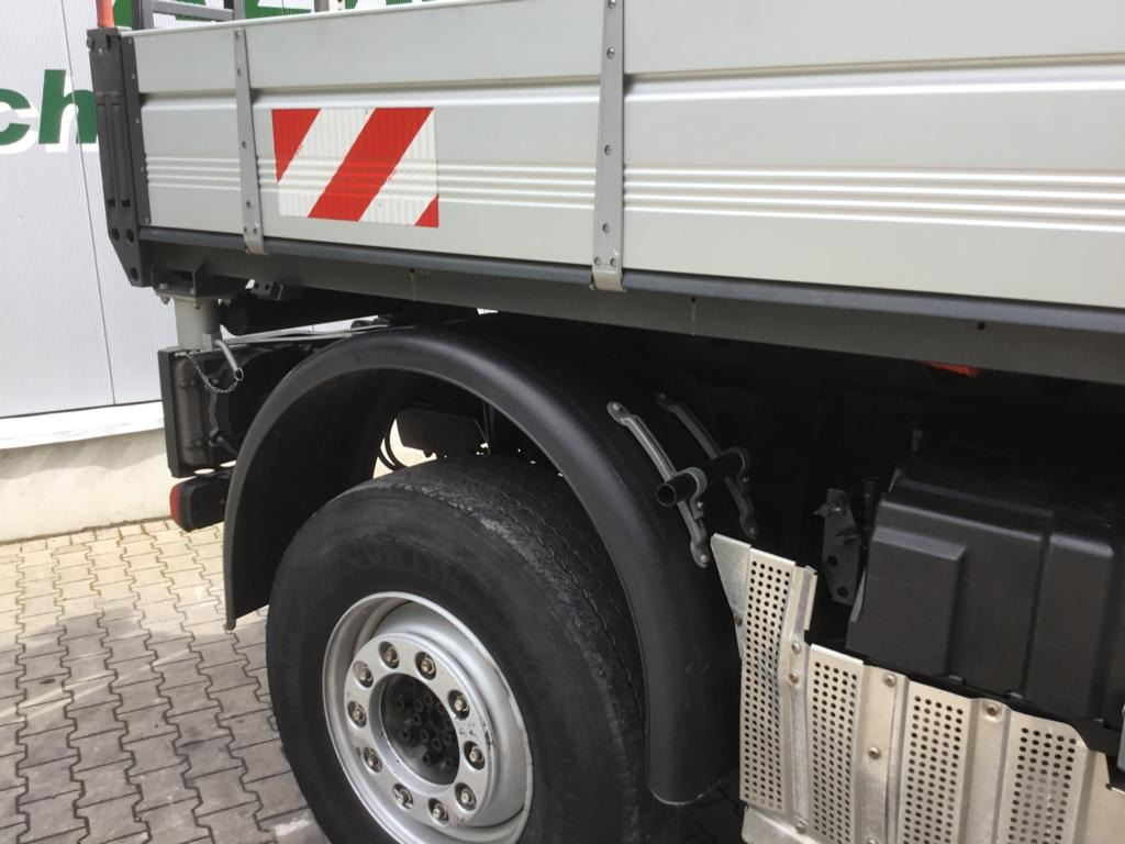 Mercedes-Benz UNIMOG U 527 - آلية المنفعة/ مركبة خاصة: صورة 5 Mercedes-Benz UNIMOG U 527 - آلية المنفعة/ مركبة خاصة: صورة 5