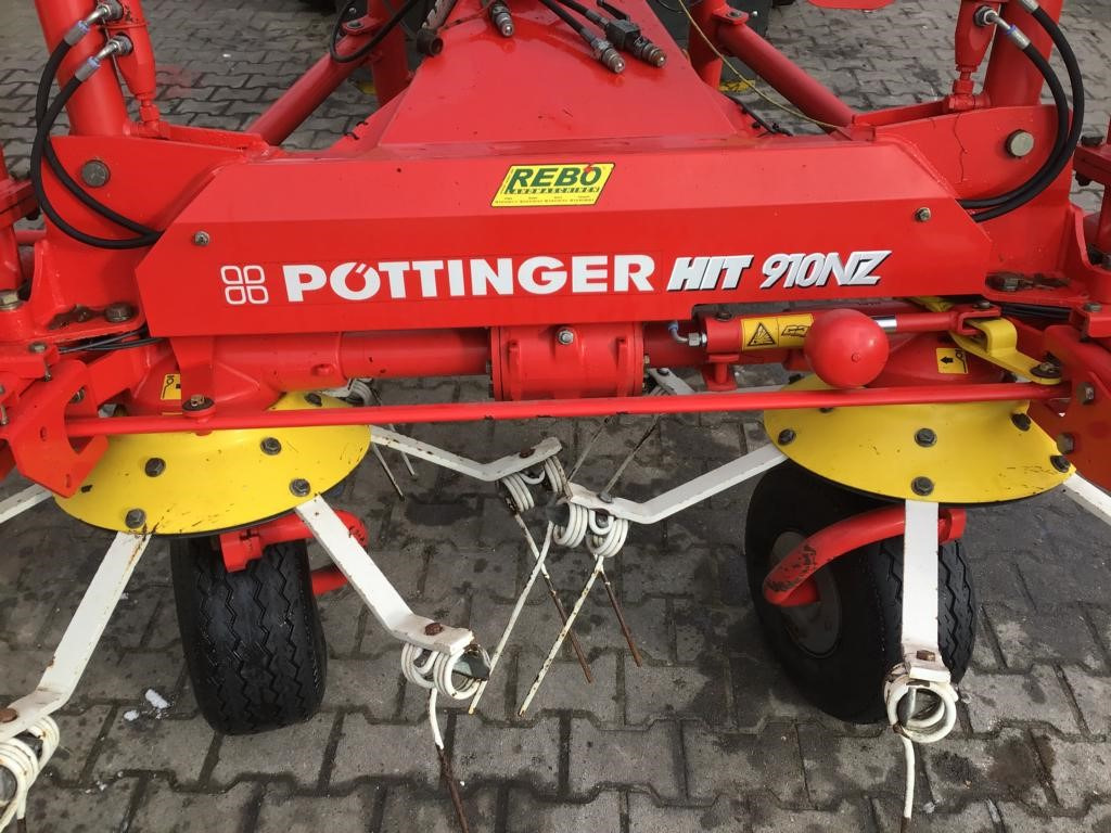 Pöttinger HIT 910 NZ - آلة تيبيس العشب/ آلة جمع العشب: صورة 2 Pöttinger HIT 910 NZ - آلة تيبيس العشب/ آلة جمع العشب: صورة 2
