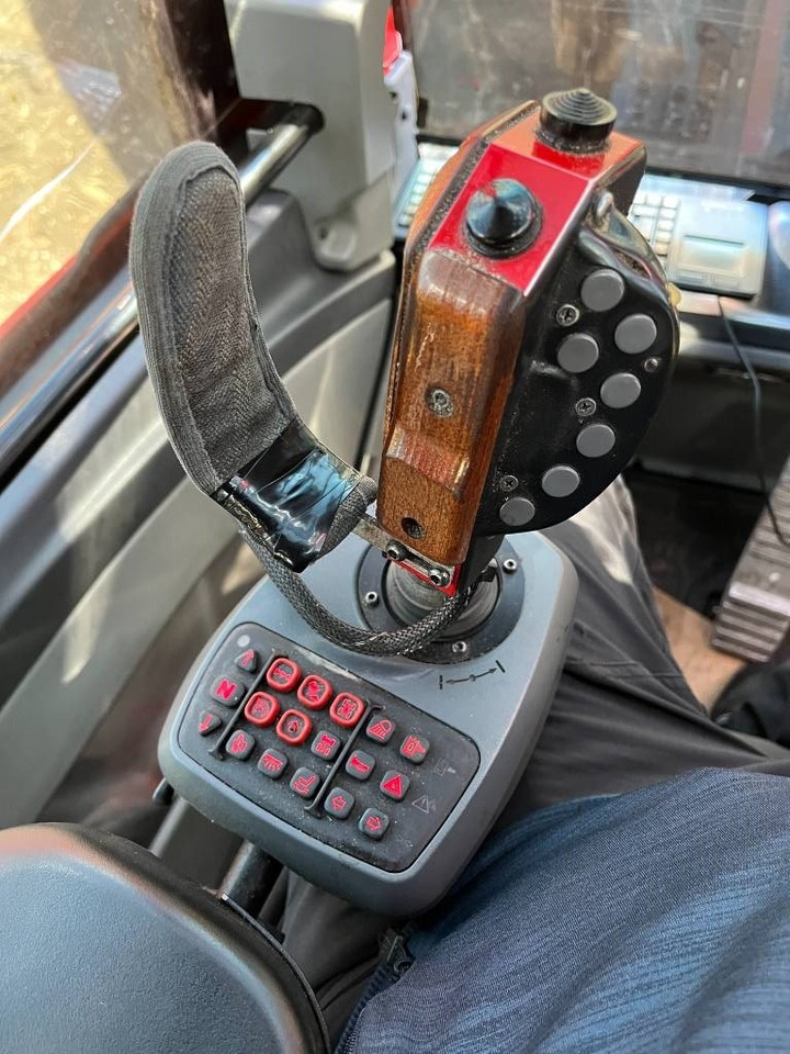 Komatsu 901 - حصادة الأخشاب: صورة 3 Komatsu 901 - حصادة الأخشاب: صورة 3