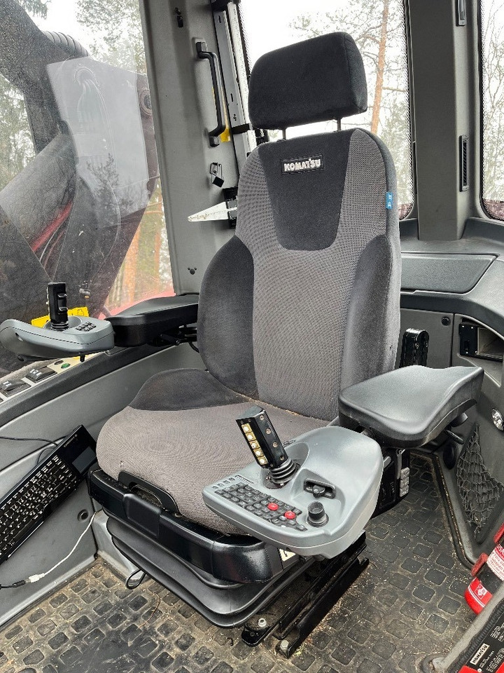 Komatsu 911 - حصادة الأخشاب: صورة 5 Komatsu 911 - حصادة الأخشاب: صورة 5