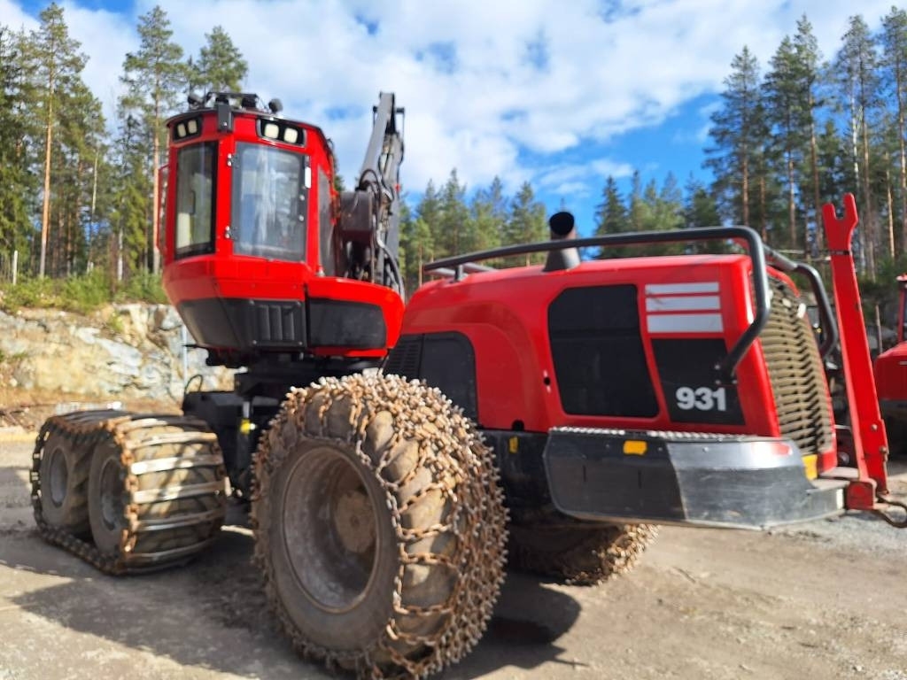 Komatsu 931 - حصادة الأخشاب: صورة 1 Komatsu 931 - حصادة الأخشاب: صورة 1