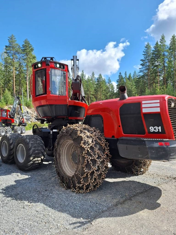 Komatsu 931 - حصادة الأخشاب: صورة 4 Komatsu 931 - حصادة الأخشاب: صورة 4