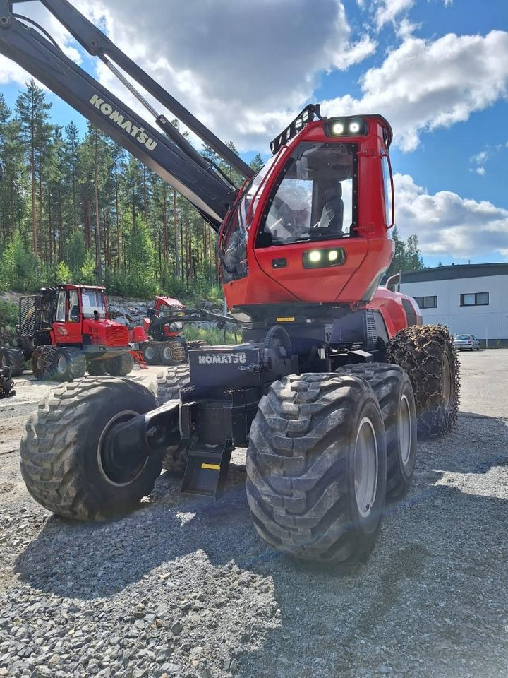Komatsu 931 - حصادة الأخشاب: صورة 1 Komatsu 931 - حصادة الأخشاب: صورة 1