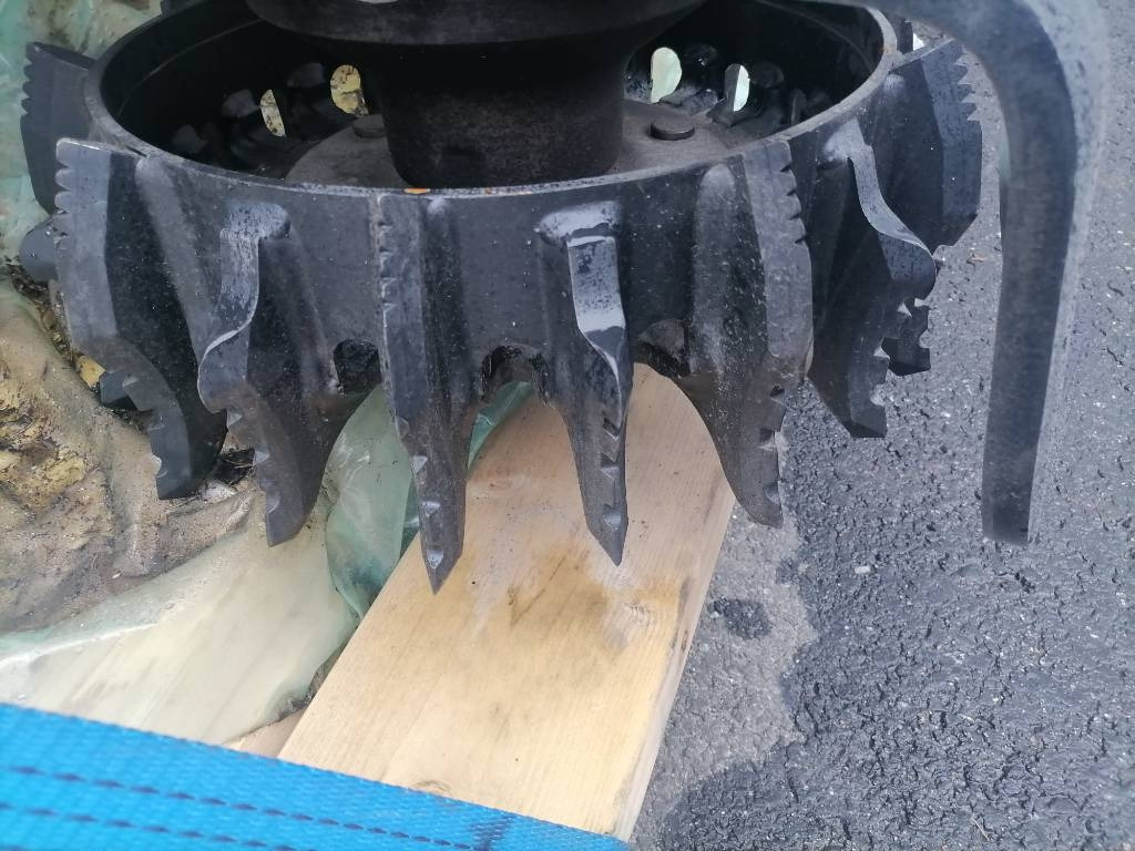 Komatsu C 124 - حصادة الأخشاب: صورة 2 Komatsu C 124 - حصادة الأخشاب: صورة 2