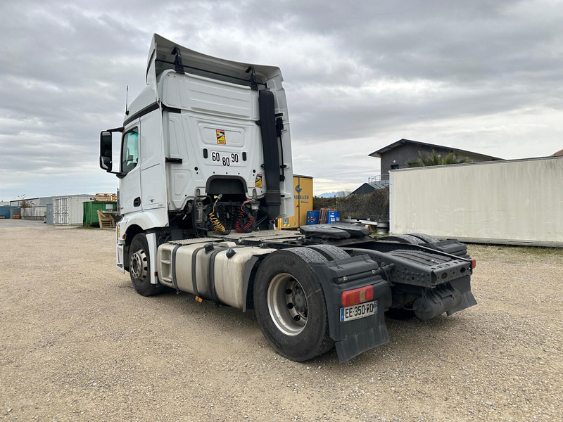 Mercedes-Benz Actros - وحدة جر: صورة 3 Mercedes-Benz Actros - وحدة جر: صورة 3