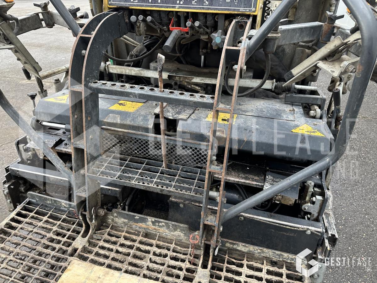 مدادة الأسفلت Bomag BF223C: صورة 7 مدادة الأسفلت Bomag BF223C: صورة 7