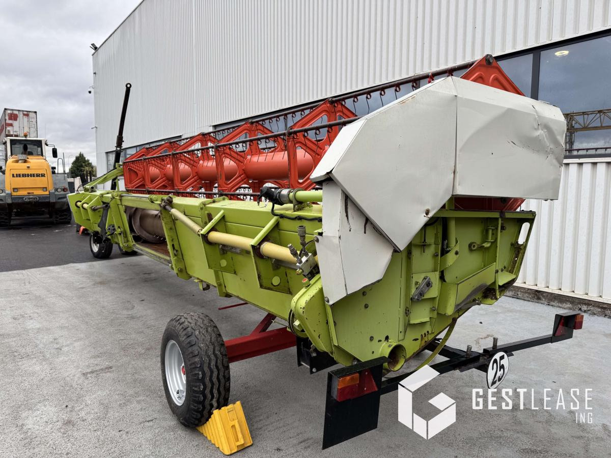 Claas C750 AUTO CONTOUR - حصادة برأس ملحق: صورة 2 Claas C750 AUTO CONTOUR - حصادة برأس ملحق: صورة 2