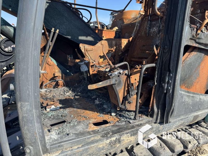 حفار زحاف Kobelco SK140: صورة 11