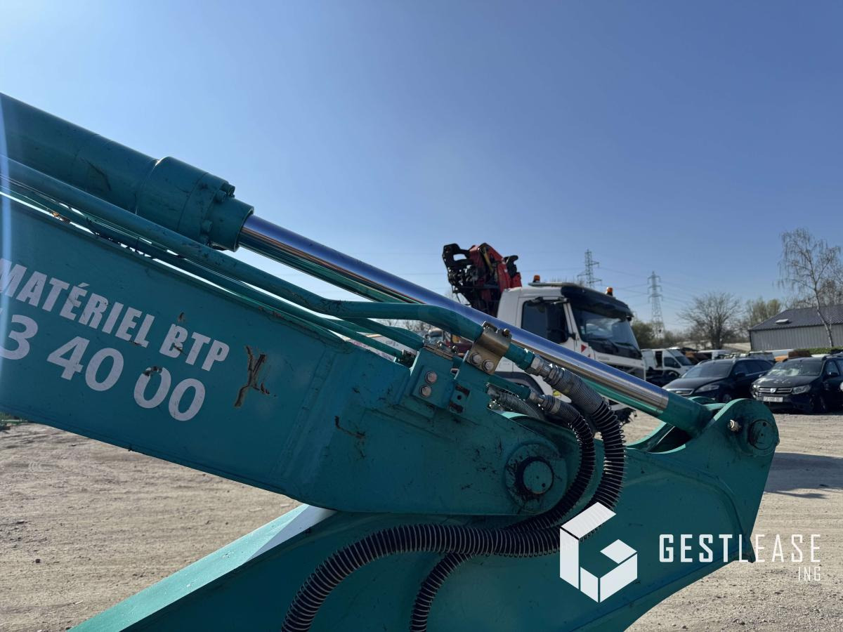 حفار زحاف Kobelco SK140: صورة 7