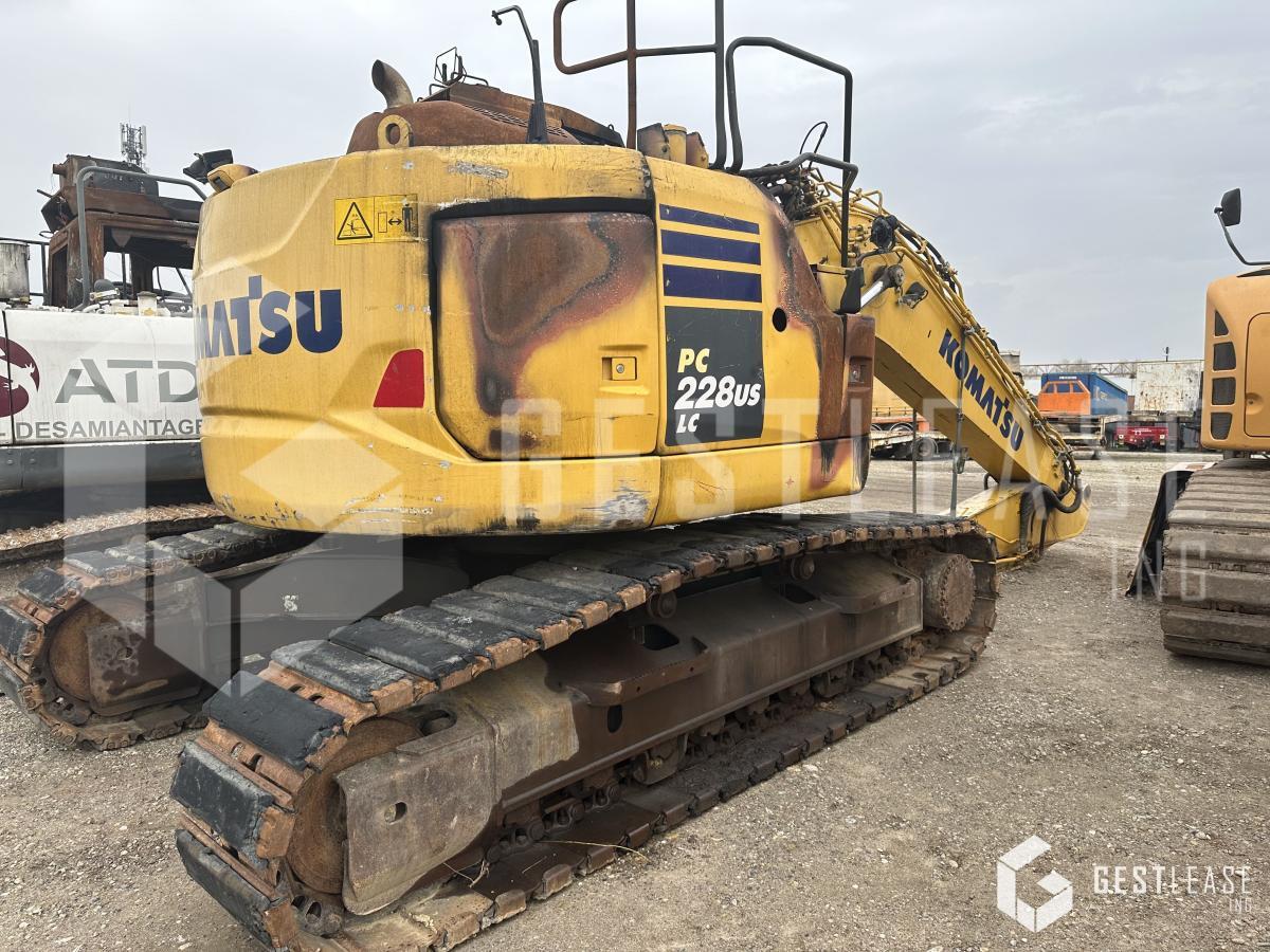 Komatsu PC228USLC-10 - حفار زحاف: صورة 3 Komatsu PC228USLC-10 - حفار زحاف: صورة 3