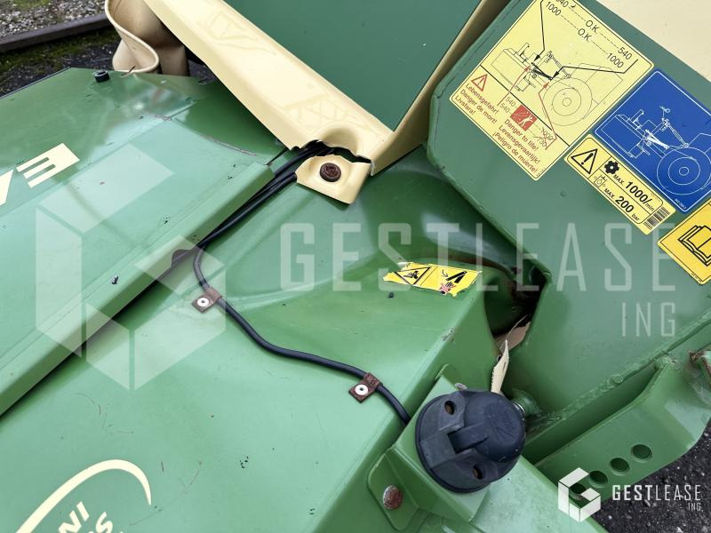 Krone EasyCut F320 - جزازة العشب: صورة 5 Krone EasyCut F320 - جزازة العشب: صورة 5