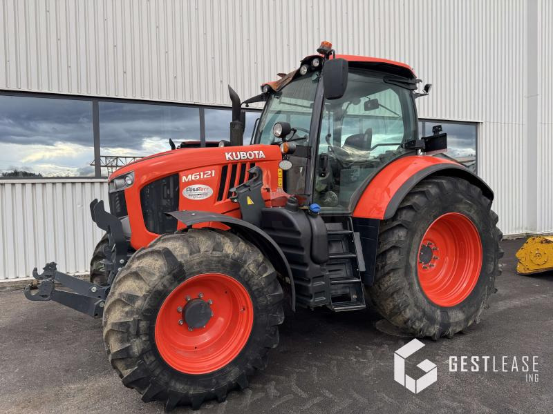 Kubota M6121 - جرار: صورة 1 Kubota M6121 - جرار: صورة 1