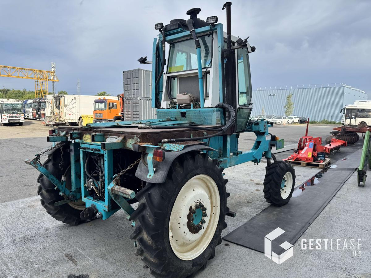 LOISEAU DOGGER 10H - جرَّار سترادل: صورة 3 LOISEAU DOGGER 10H - جرَّار سترادل: صورة 3