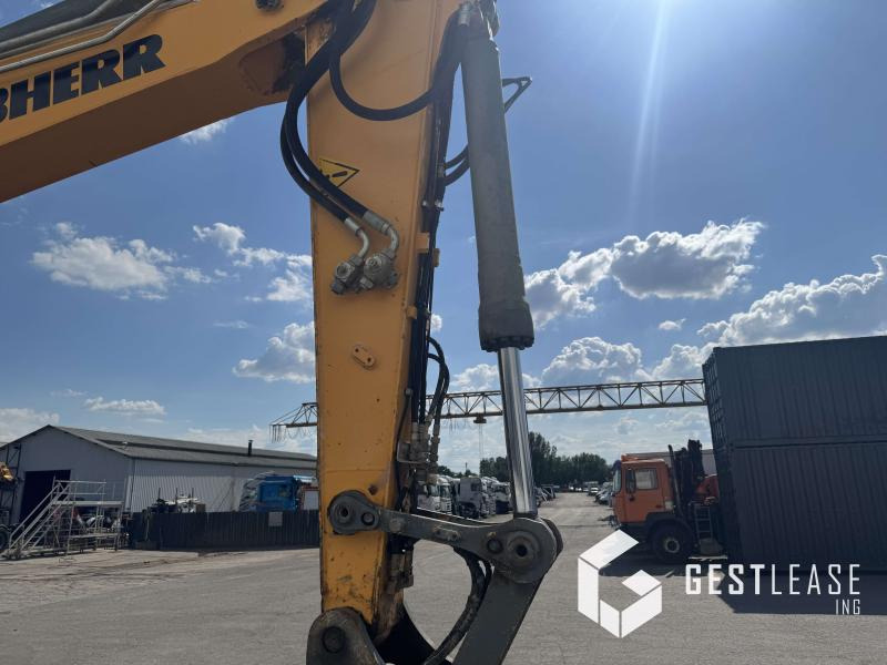 Liebherr R922SLC - حفار زحاف: صورة 5 Liebherr R922SLC - حفار زحاف: صورة 5