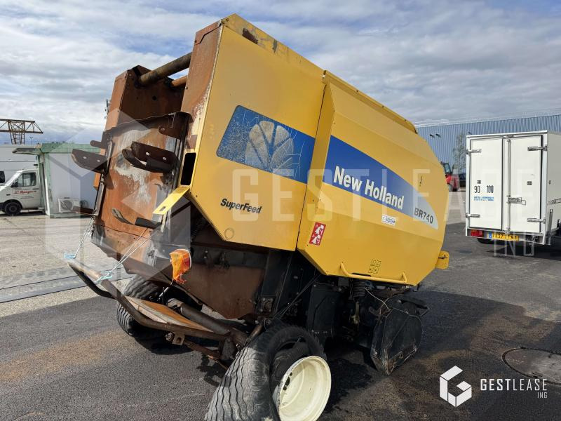 New Holland BR740 - مكنة: صورة 3 New Holland BR740 - مكنة: صورة 3