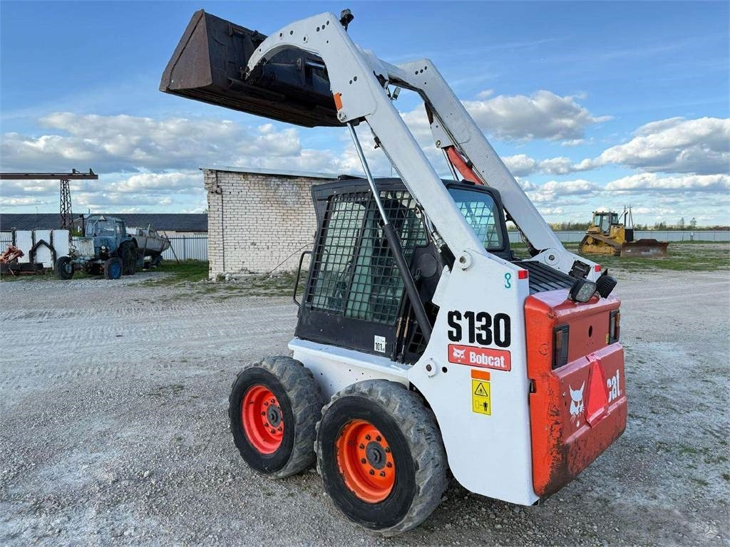 Bobcat S130 - شيول صغير: صورة 5 Bobcat S130 - شيول صغير: صورة 5