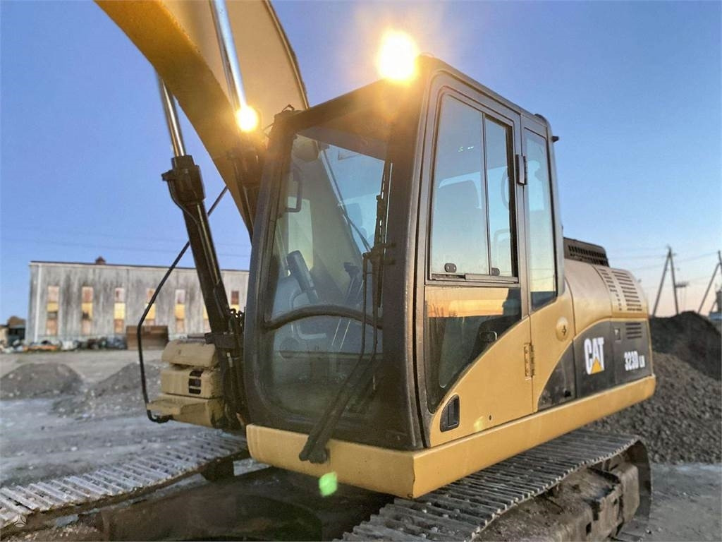 حفار زحاف CAT 323 DLN: صورة 19
