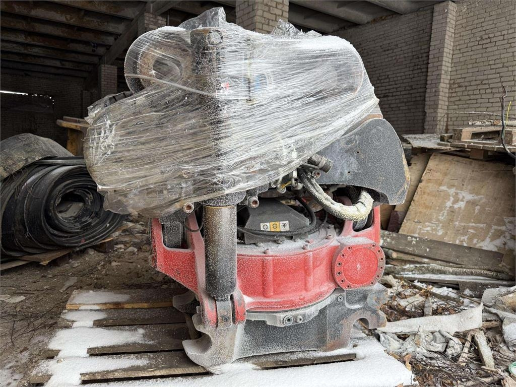 CAT 323 ROTOTILT R8 - حفار زحاف: صورة 2 CAT 323 ROTOTILT R8 - حفار زحاف: صورة 2